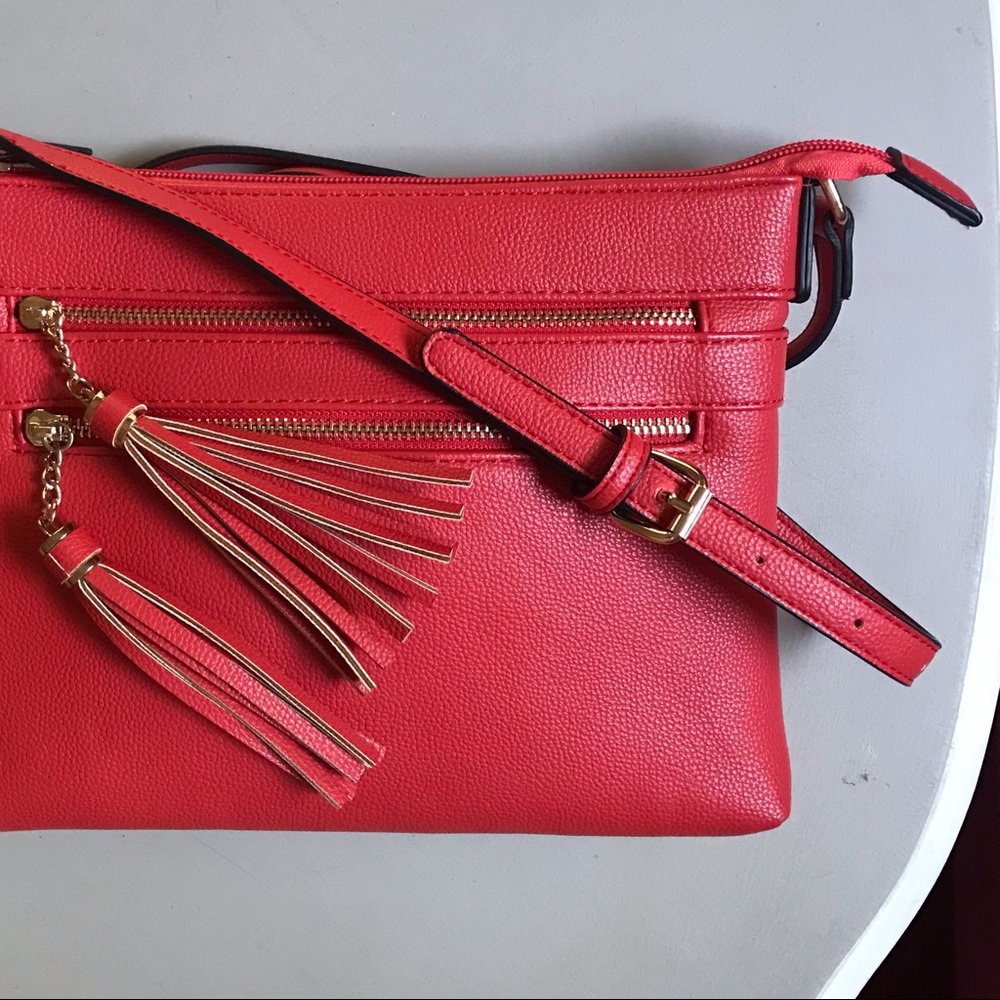 BBRENTANO Vibrant Faux Leather Gold Zip Hardware Tassel Accents Shoulder Bag - Picture 6 of 6